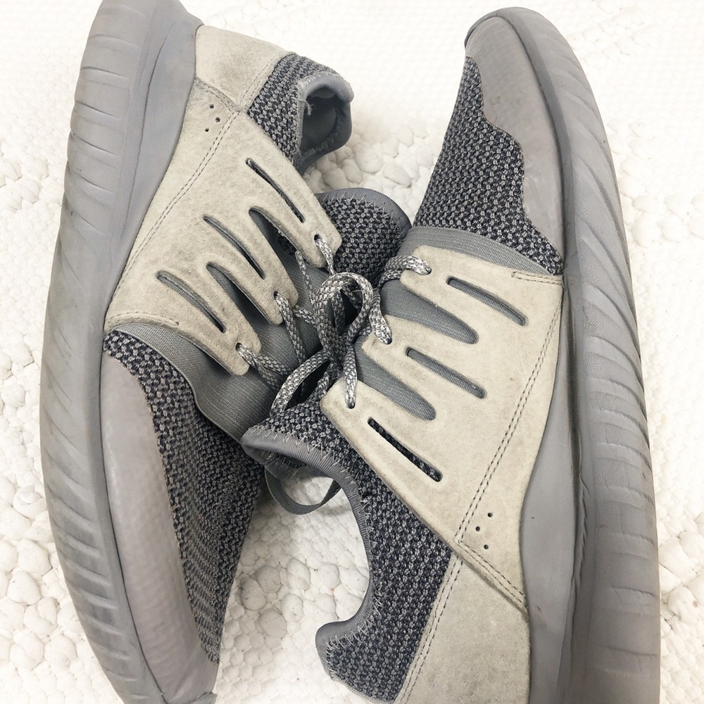 Sold on eBay. Adidas Tubular Radial S76718 Shoes - Picture 3 of 6
